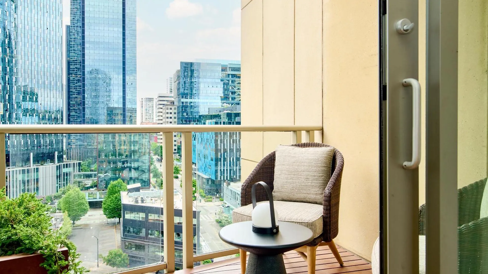 1 Hotel Seattle